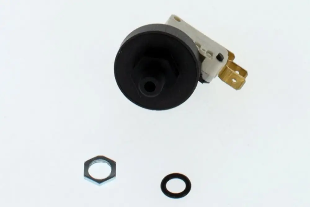 Bosch Druckschalter mit einem runden, schwarzen Gehäuse und zwei elektrischen Anschlüssen, daneben ein Unterlegring und eine Dichtung.